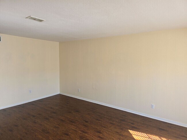 Foto del edificio - Charming 2 bedroom, 1.5 bathroom, 2 story ...