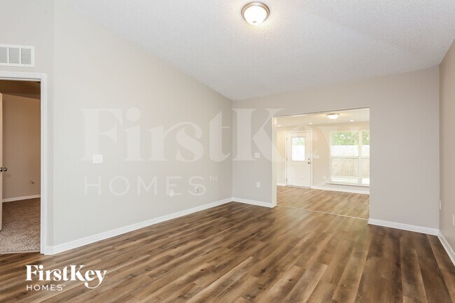 Building Photo - 8113 Misty Meadow Ct N
