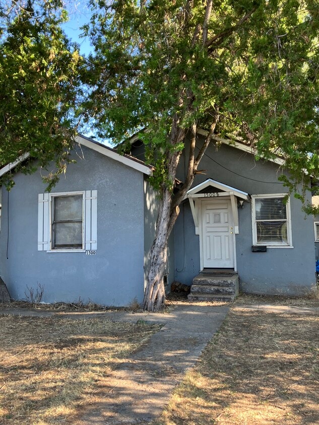 Primary Photo - 1500b 1st St