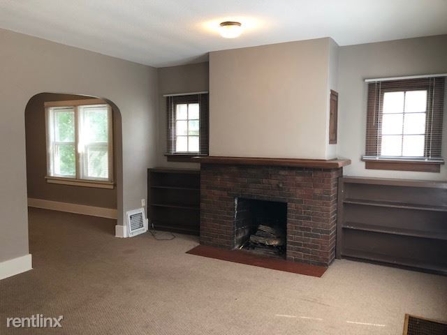 3 br, 1 bath Townhome - 222 Melrose Ct photo'