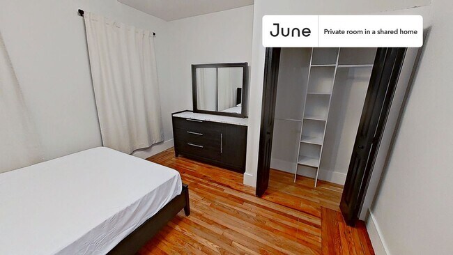 Foto del edificio - Room in Shared 5 bed/2 bath home