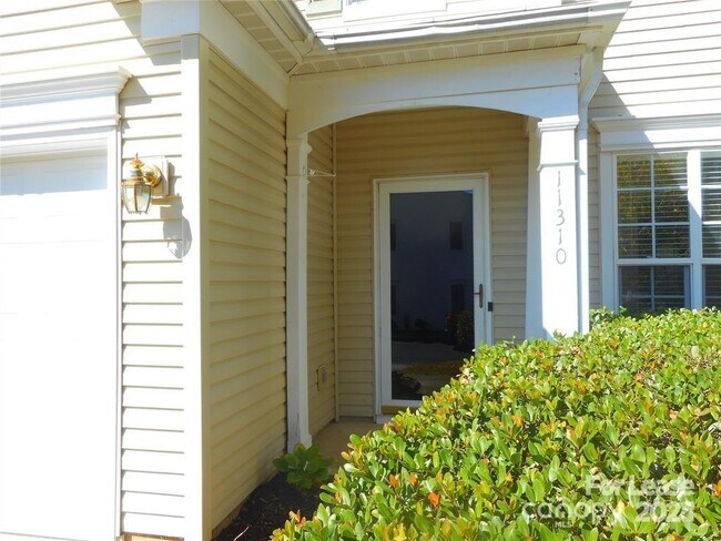 Building Photo - 11310 Ladonia Ct