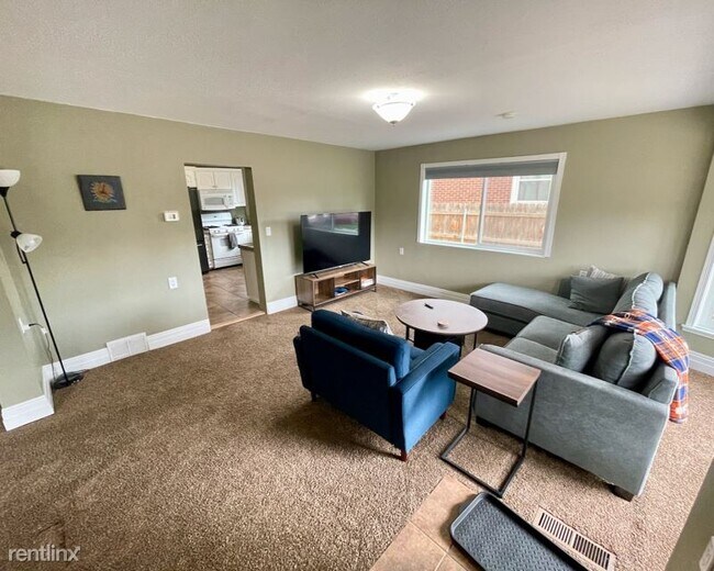 Building Photo - 3 br, 2 bath House - 2431 S 800 E