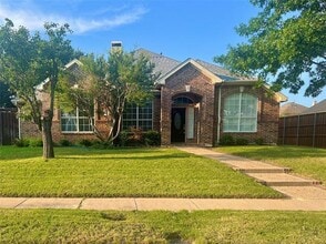 Building Photo - 3013 Edwards Dr