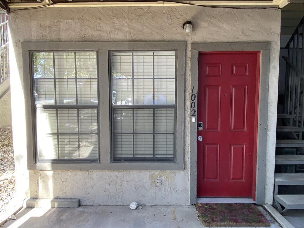 Foto principal - 2215 Post Rd