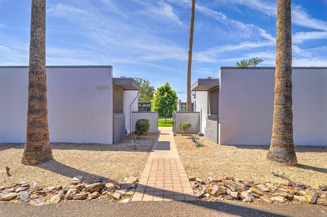 Photo - Ready to View Now! Arcadia Lite - 2 bedroom/1 Bath- Adorable Condo and Community-W/T/S are included!