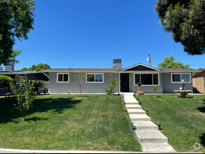 Building Photo - 1008 Radcliffe Ave