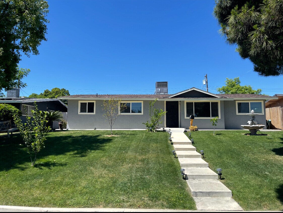 Foto principal - 1008 Radcliffe Ave