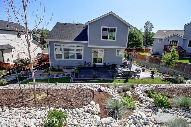 Building Photo - 538 W English Sparrow Trail