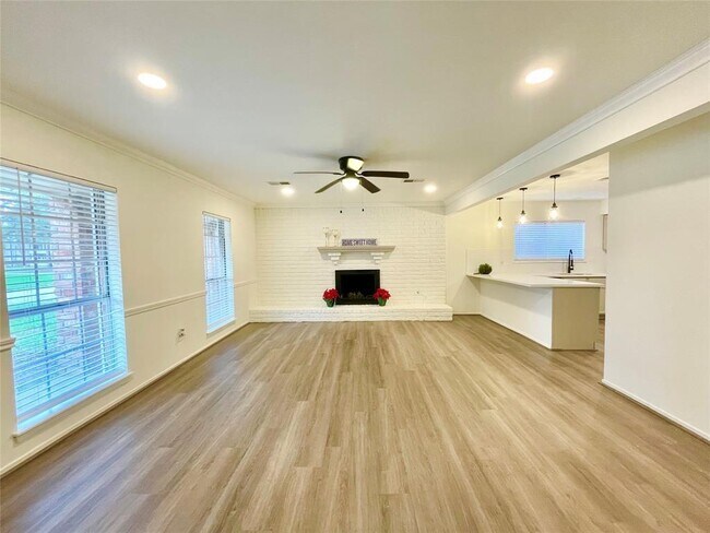 Foto del edificio - 2907 Birch Creek Dr