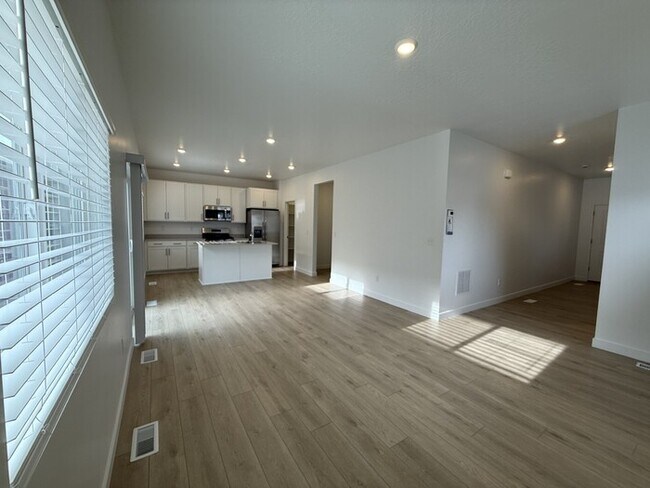 Foto del edificio - BRAND NEW Single Family Home