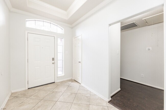 Building Photo - 21403 Hadrian Dr