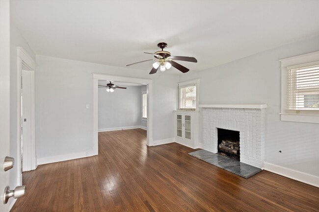 Building Photo - 505 S Prescott St