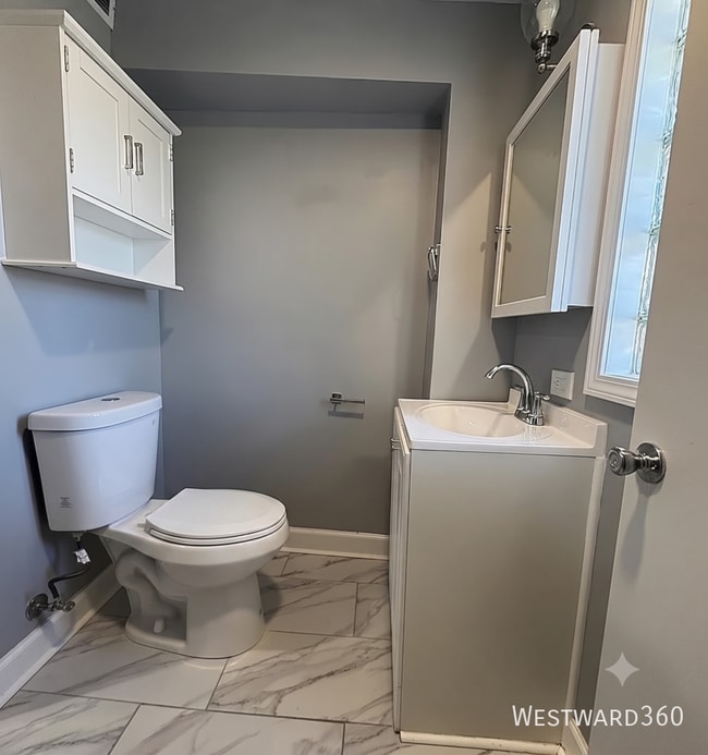 Building Photo - 508 W 46th St