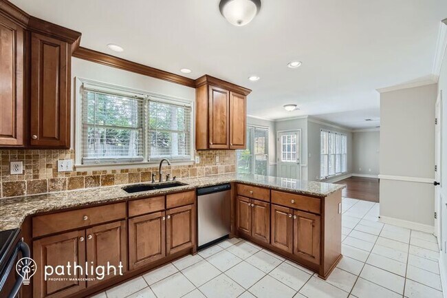 Foto del edificio - 2226 Saluda Ln NW