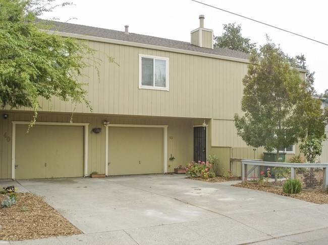 Building Photo - 16-26 3rd St