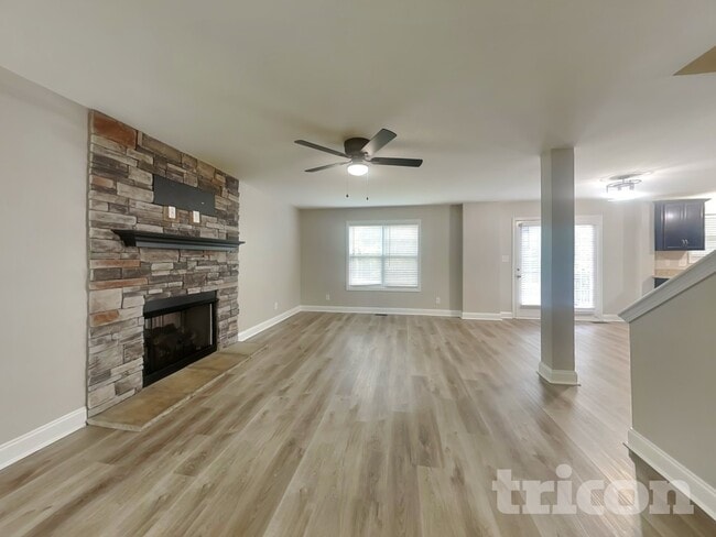 Foto del edificio - 542 Magnolia Dr