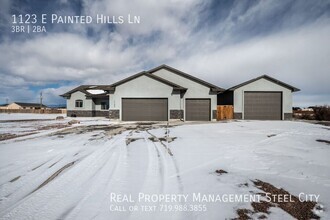 Building Photo - 1123 N Painted Hills Ln