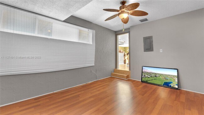 Building Photo - 873 NW 81st Way