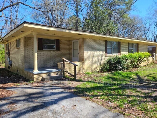 Foto del edificio - 4517 Rogers Rd