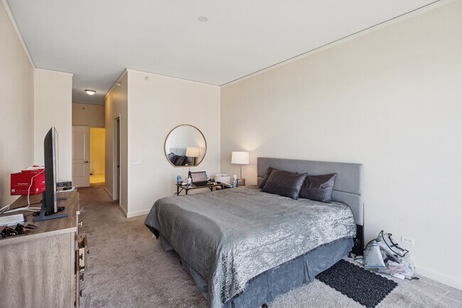 Foto del edificio - 450 E Waterside Dr