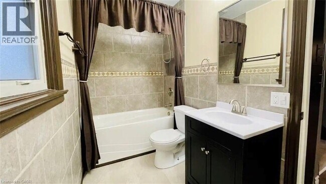 Building Photo - 306 E 22nd St