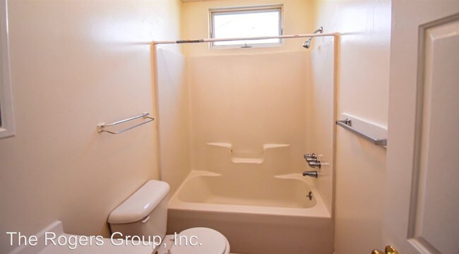 Foto del edificio - 607&609-609 Hicks Mill Rd