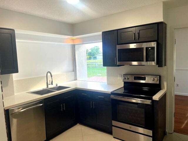 Building Photo - 22141 Aquila St