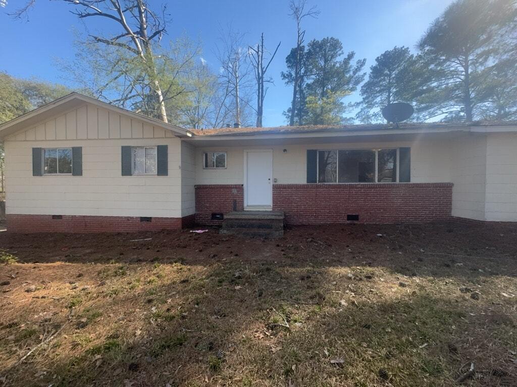 Photo - 905 Raymond Road