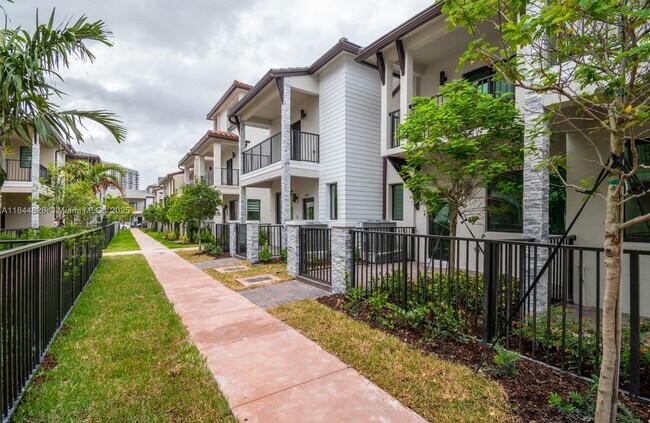 Building Photo - 4769 NW 83rd Pkwy