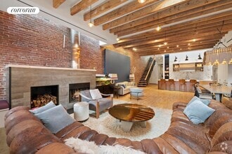Building Photo - 363 Greenwich St