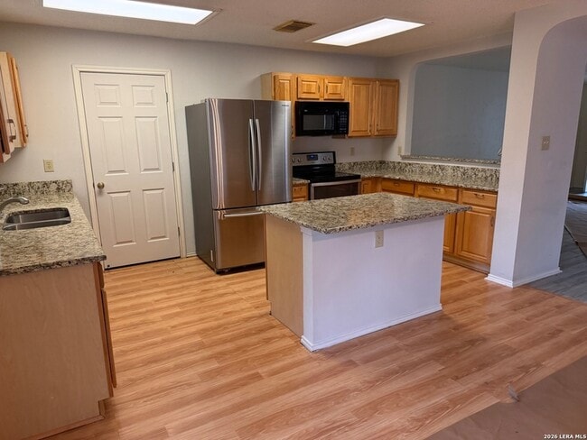 Building Photo - 9034 Limestone Hill