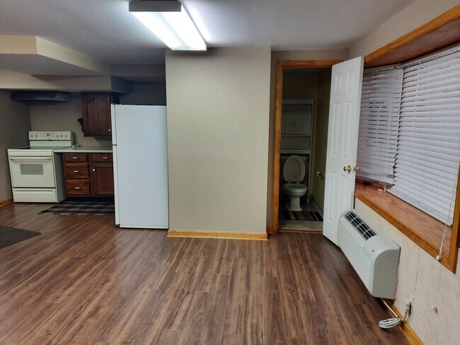 Kitchen & Bath View from side - 1927 Snydersburg Rd