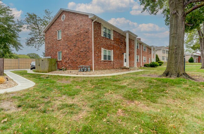 Foto del edificio - 9115 Nieman Rd