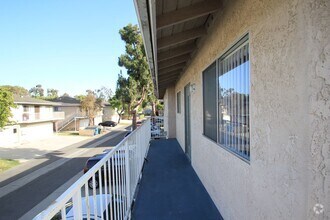 Building Photo - 2596 Sextant Ave