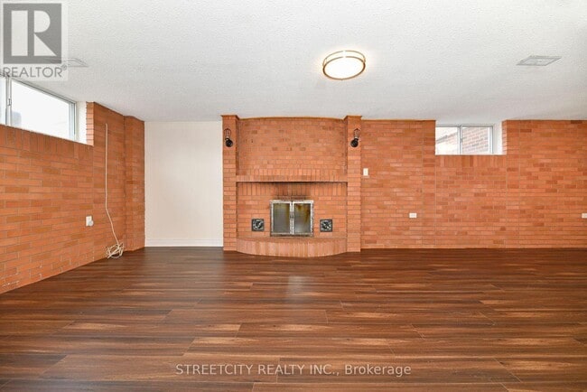 Building Photo - 128 Maniza Rd