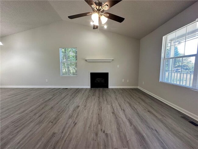 Building Photo - 18 Sugar Mill Dr SW