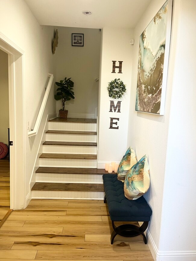 Foto del edificio - 2880 Patcham Cmn