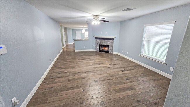 Building Photo - 6310 Macquarie Dr