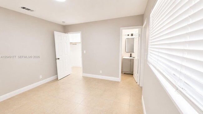 Foto del edificio - 2332 Roosevelt St