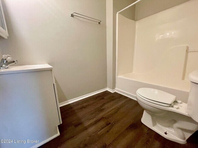 Foto del edificio - 2803 Northwestern Pkwy