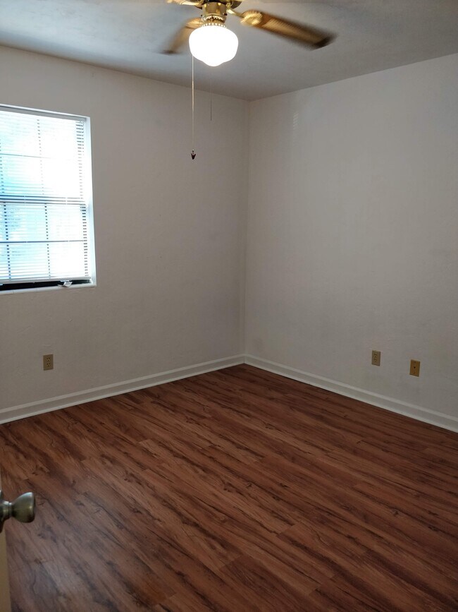 Bedroom - 2109 Sandcastle Dr