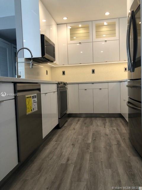 Primary Photo - MARINA PARK CONDO PH I