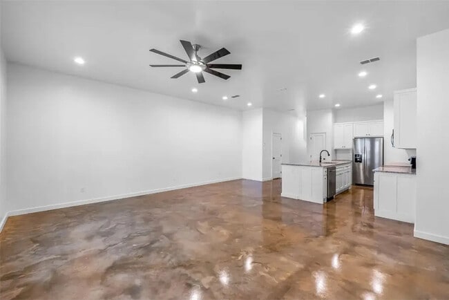 Foto del edificio - 1540 W Long