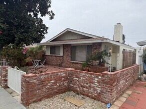 Building Photo - 390 Magnolia Cir