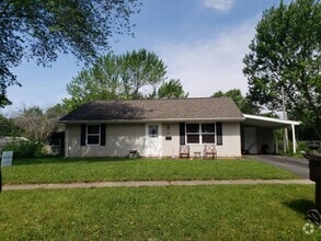 Building Photo - 605 Sunrise Dr