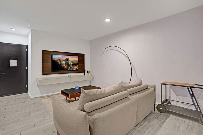 Foto del edificio - 398 NE 5th St