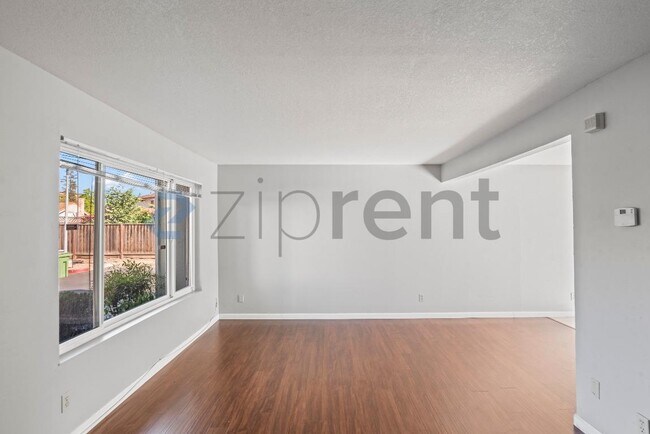 Foto del edificio - Unit 38605