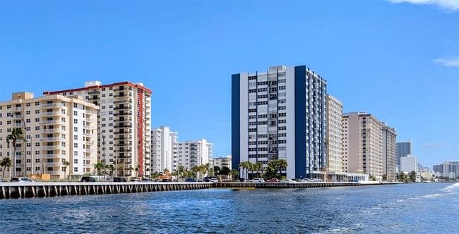 Building Photo - 1501 S Ocean Dr
