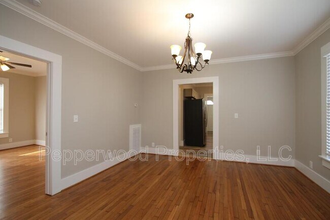 Building Photo - 235 S Hampton Dr